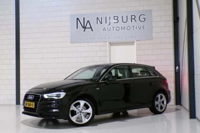 Audi A3 (2016) thumbnail 2