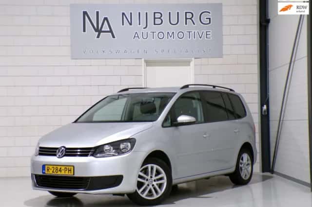 Volkswagen Touran (2013) thumbnail 1