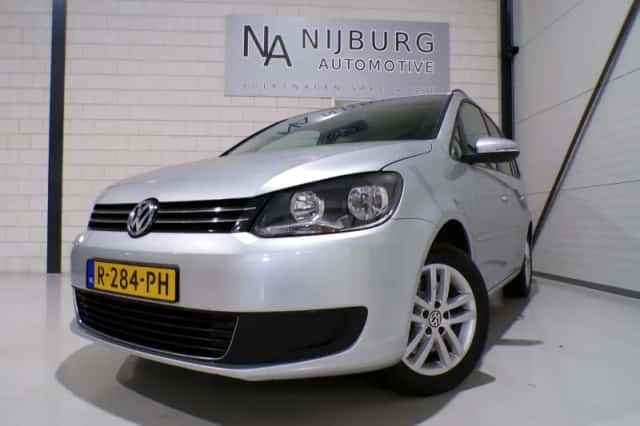 Volkswagen Touran (2013) thumbnail 5