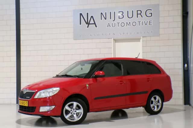 Škoda Fabia (2012) thumbnail 2