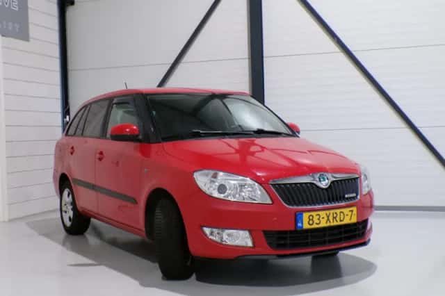 Škoda Fabia (2012) thumbnail 3