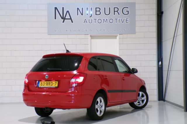 Škoda Fabia (2012) thumbnail 4