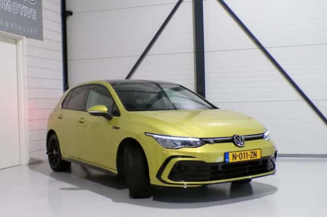 Volkswagen Golf (2020) thumbnail 4