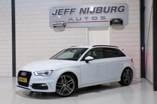 Audi A3 (2016) thumbnail 2