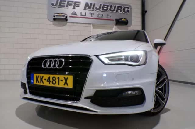 Audi A3 (2016) thumbnail 4