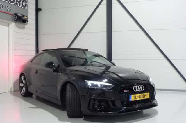 Audi RS5 (2017) thumbnail 3