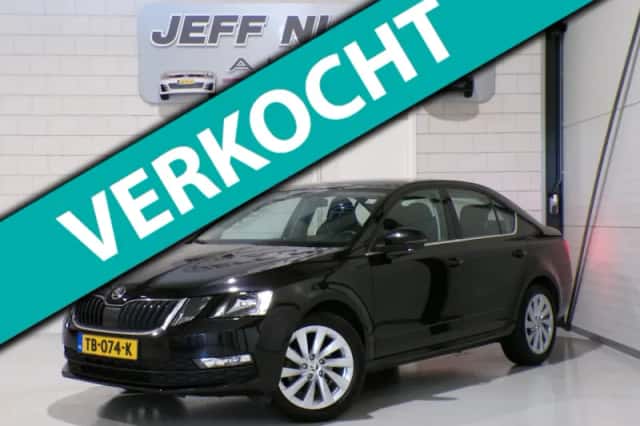 Škoda Octavia (2018) thumbnail 1