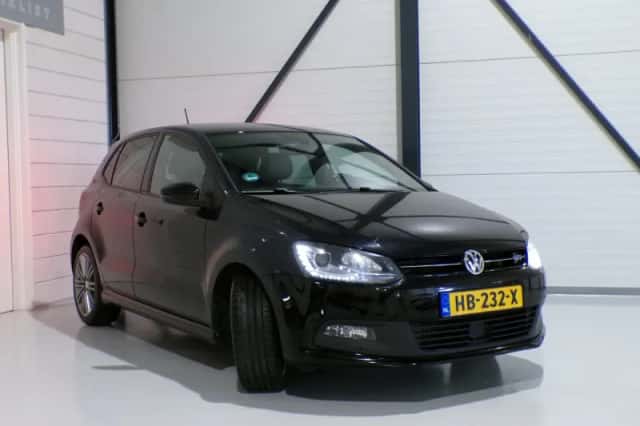 Volkswagen Polo (2015) thumbnail 4