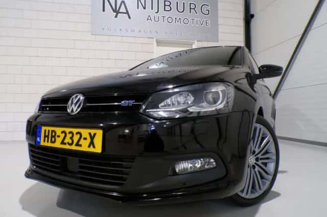Volkswagen Polo (2015) thumbnail 6