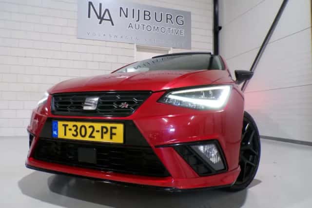 SEAT Ibiza (2017) thumbnail 5