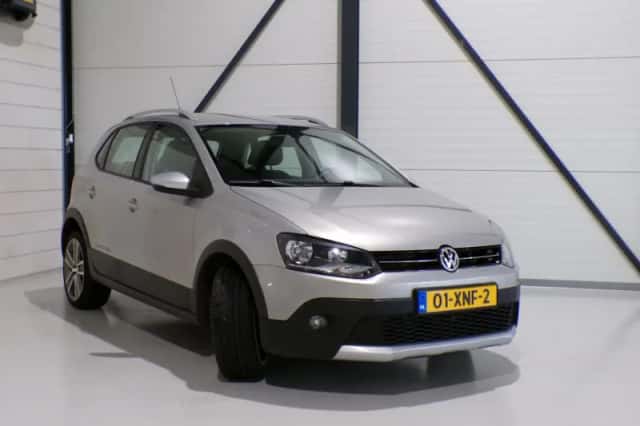 Volkswagen Polo (2012) thumbnail 3