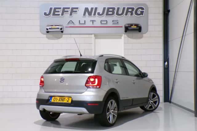 Volkswagen Polo (2012) thumbnail 5