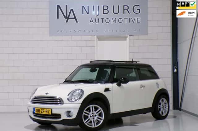 MINI Cooper (2008) thumbnail 1
