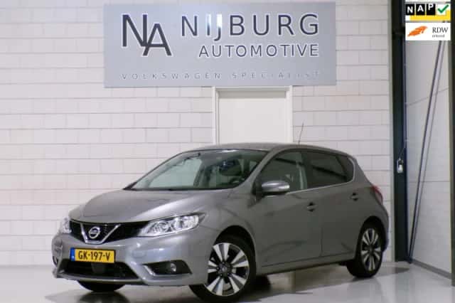 Nissan Pulsar (2015) thumbnail 1