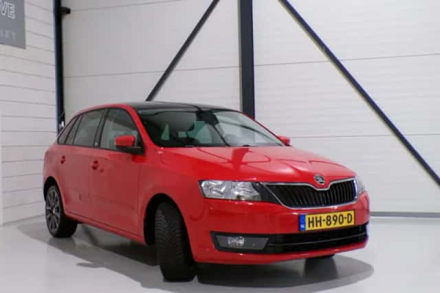 Škoda Rapid (2015) thumbnail 4