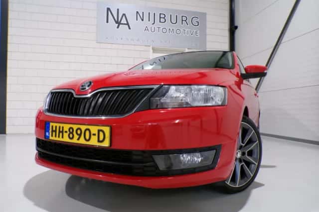 Škoda Rapid (2015) thumbnail 5