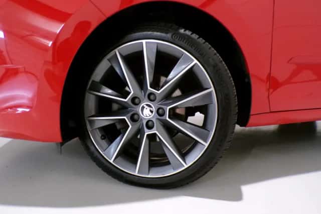 Škoda Rapid (2015) thumbnail 6