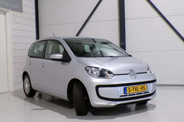 Volkswagen Up! (2014) thumbnail 4