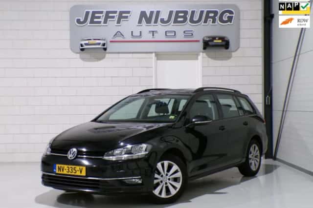 Volkswagen Golf (2017) thumbnail 1