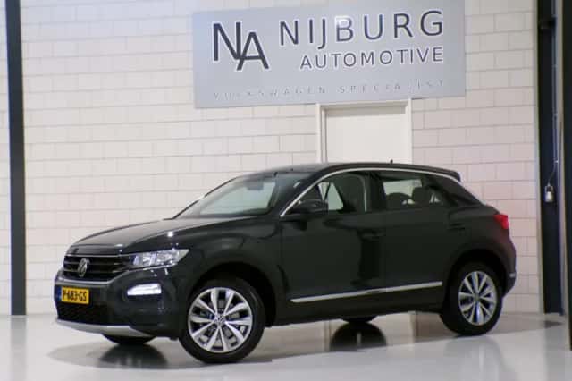 Volkswagen T-Roc (2021) thumbnail 2
