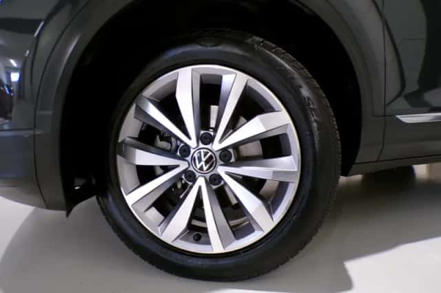 Volkswagen T-Roc (2021) thumbnail 6