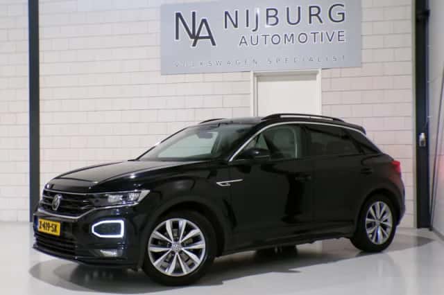 Volkswagen T-Roc (2018) thumbnail 2