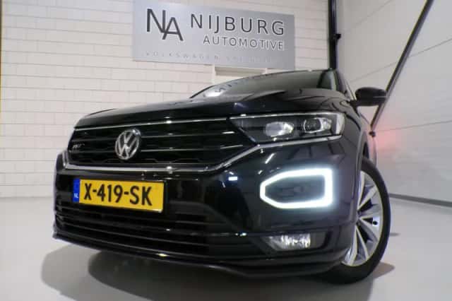 Volkswagen T-Roc (2018) thumbnail 5