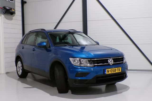 Volkswagen Tiguan (2016) thumbnail 4