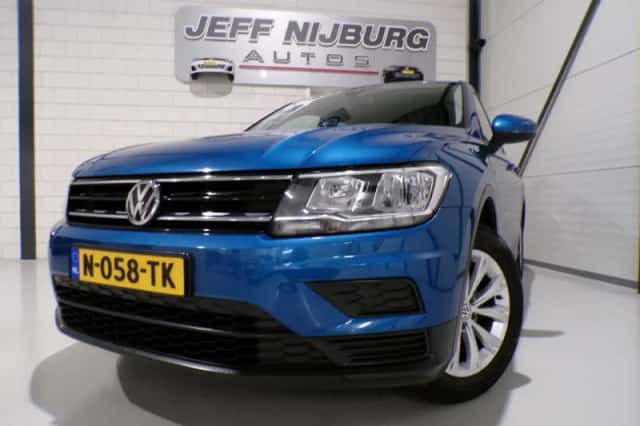 Volkswagen Tiguan (2016) thumbnail 5