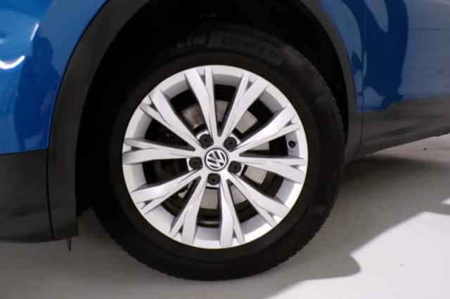 Volkswagen Tiguan (2016) thumbnail 6