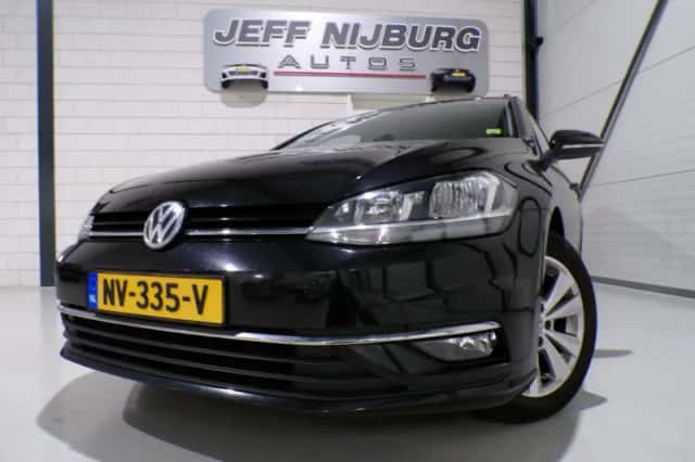 Volkswagen Golf (2017) thumbnail 5