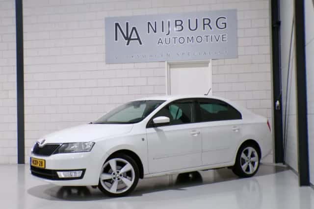 Škoda Rapid (2013) thumbnail 2