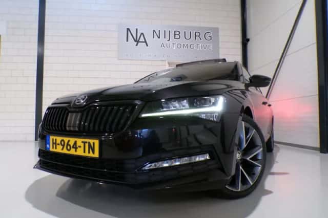 Škoda Superb (2020) thumbnail 5