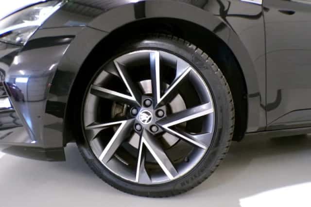 Škoda Superb (2020) thumbnail 6