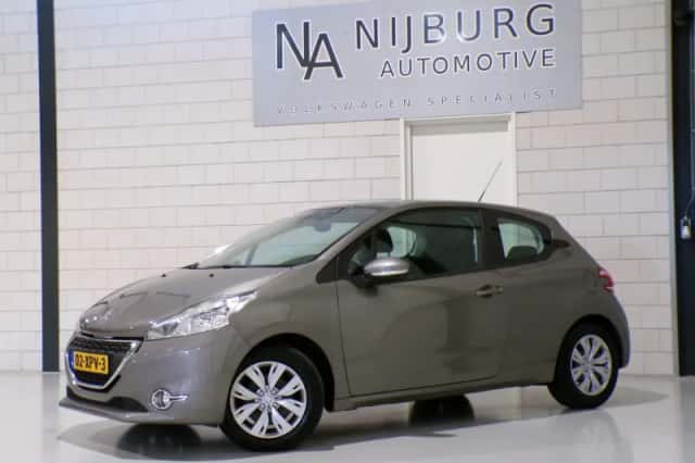 Peugeot 208 (2012) thumbnail 2