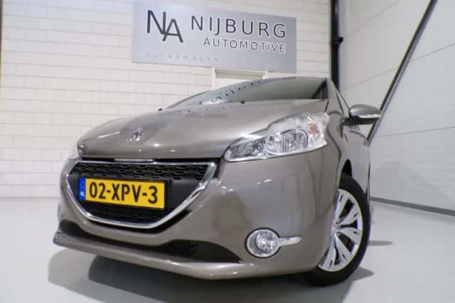 Peugeot 208 (2012) thumbnail 5