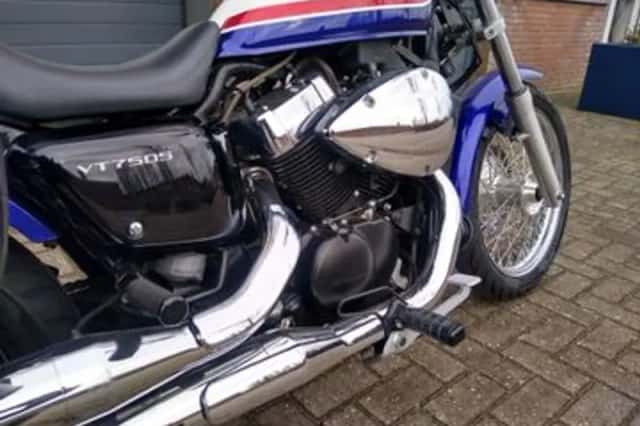 Honda VT750S SHADOW (2014) thumbnail 5