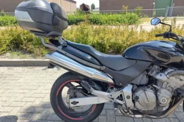 Honda CB600F (2001) thumbnail 6
