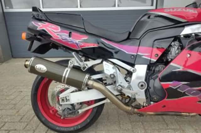 Suzuki GSX-R1100W (1995) thumbnail 6