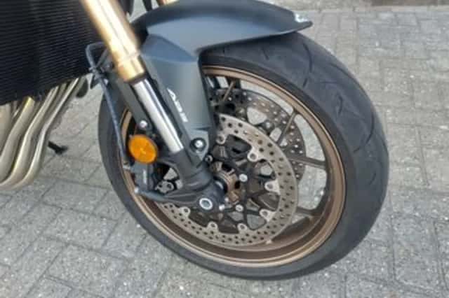 Honda CB650R (2024) thumbnail 4