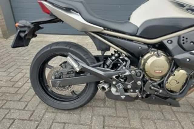 YAMAHA XJ6 (2012) thumbnail 5