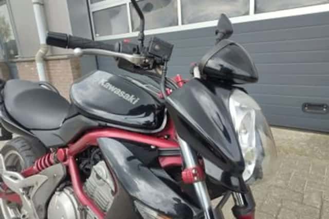 KAWASAKI ER6N (2007) thumbnail 3