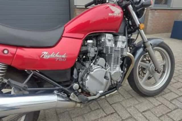 Honda CB750F (1991) thumbnail 6