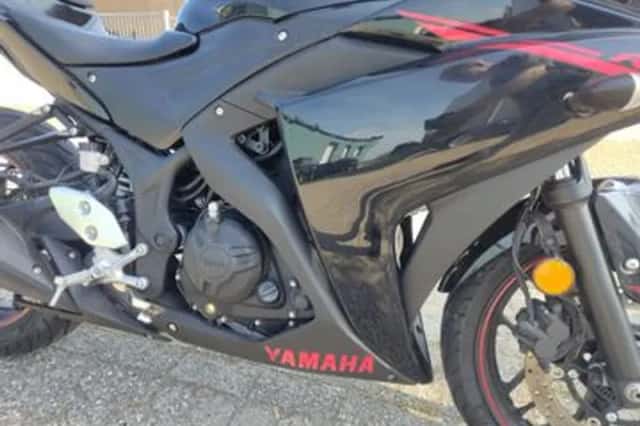 YAMAHA YZF (2015) thumbnail 5