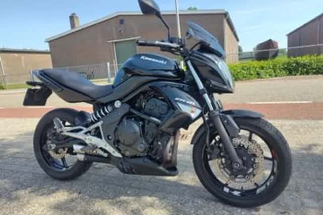 KAWASAKI ER6N (2011) thumbnail 1