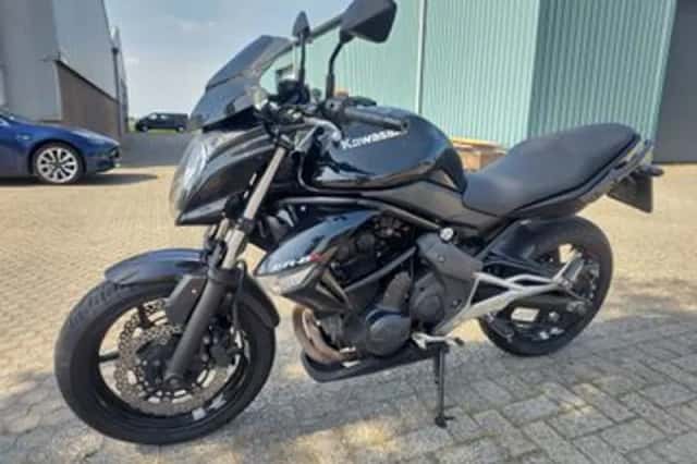 KAWASAKI ER6N (2011) thumbnail 2