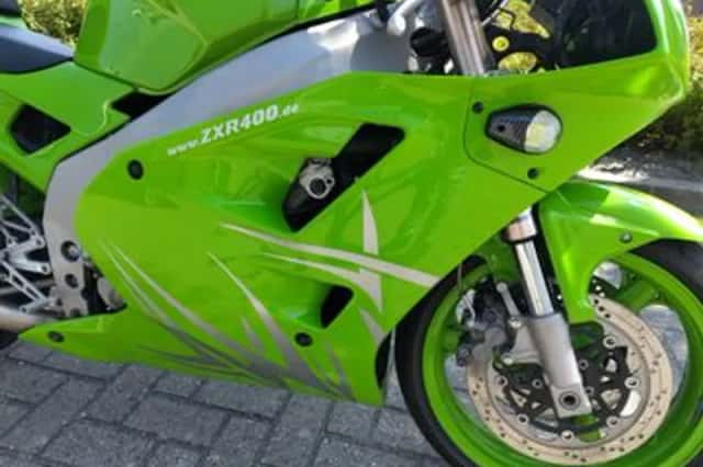 KAWASAKI ZXR400 (1997) thumbnail 5
