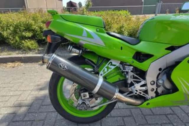 KAWASAKI ZXR400 (1997) thumbnail 6