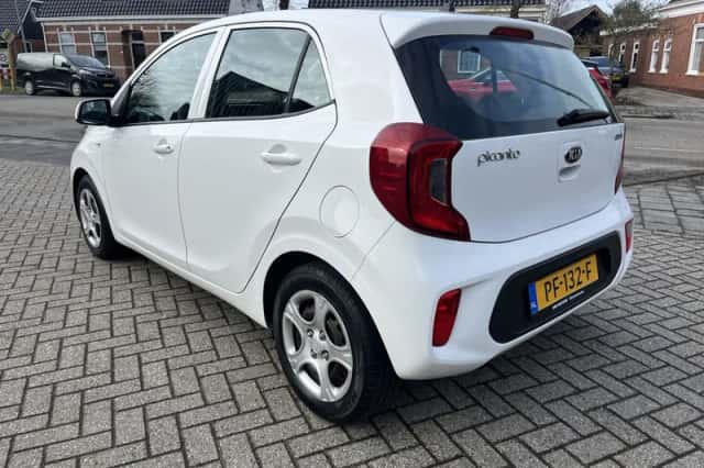 Kia Picanto (2017) thumbnail 5
