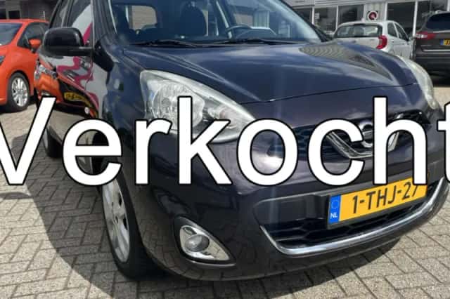 Nissan Micra (2014) thumbnail 1